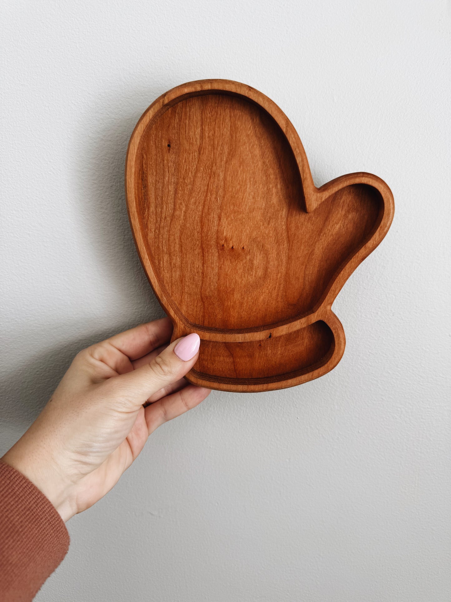Mitten Tray