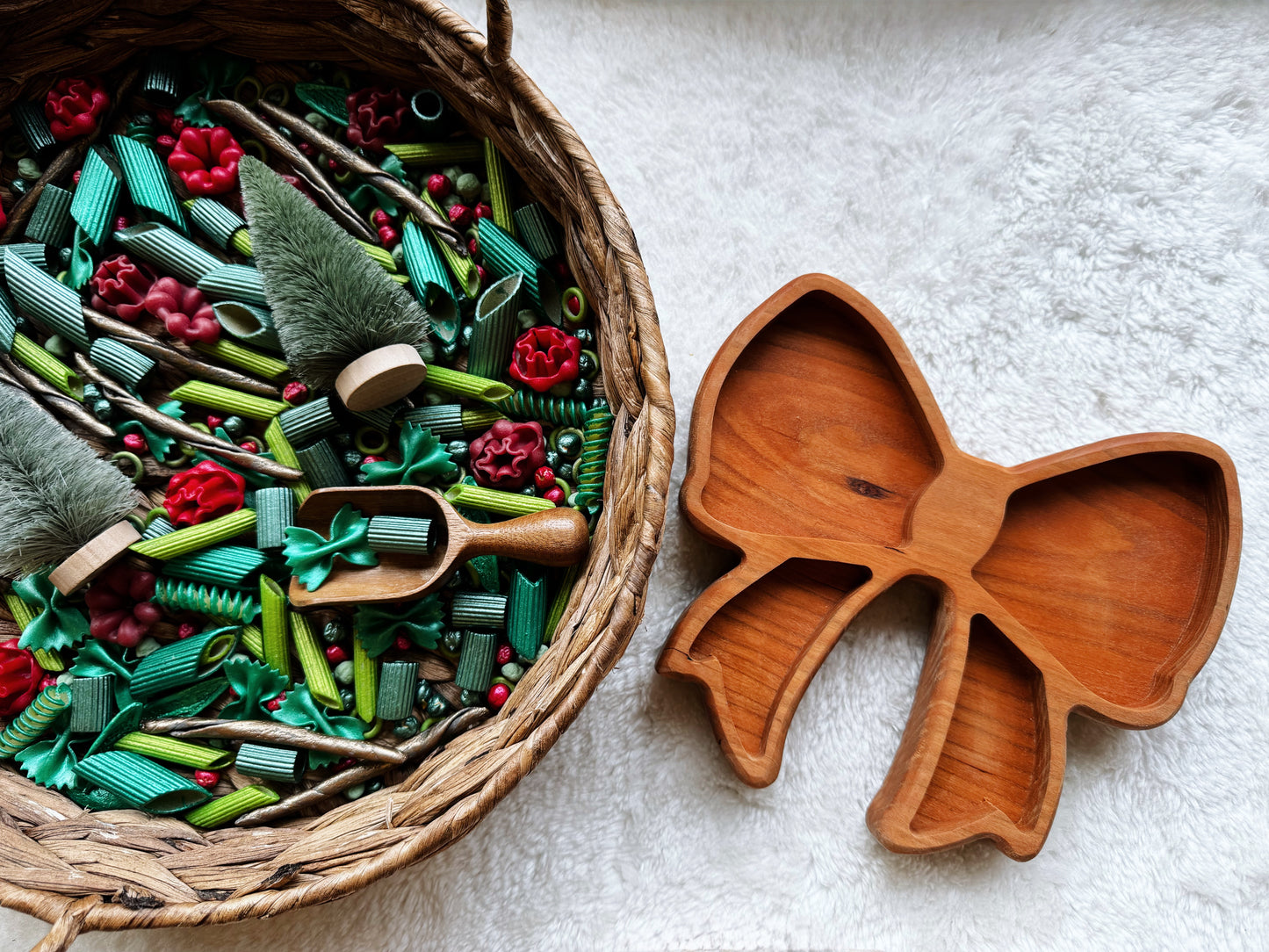 Bow Tray