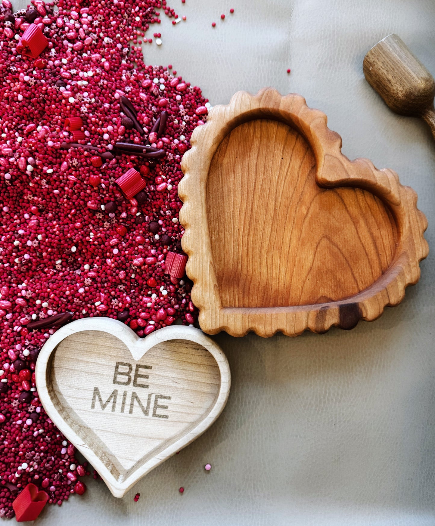 Vintage Scalloped Heart Tray