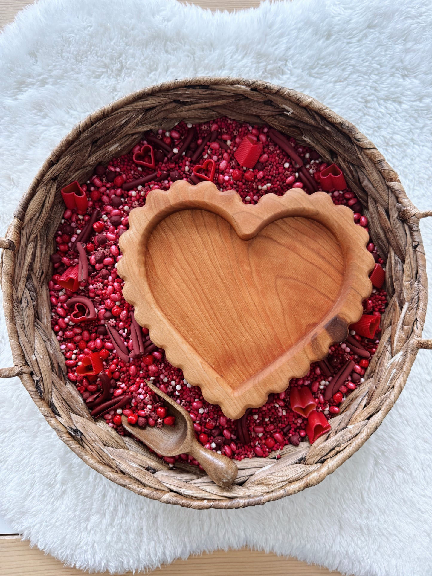 Vintage Scalloped Heart Tray